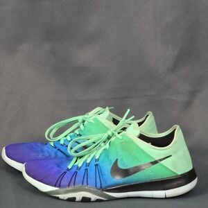 Size 9 - Nike Free TR 6 Spectrum Blue